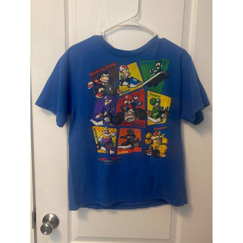 Boys size large Mario kart t shirt blue K208